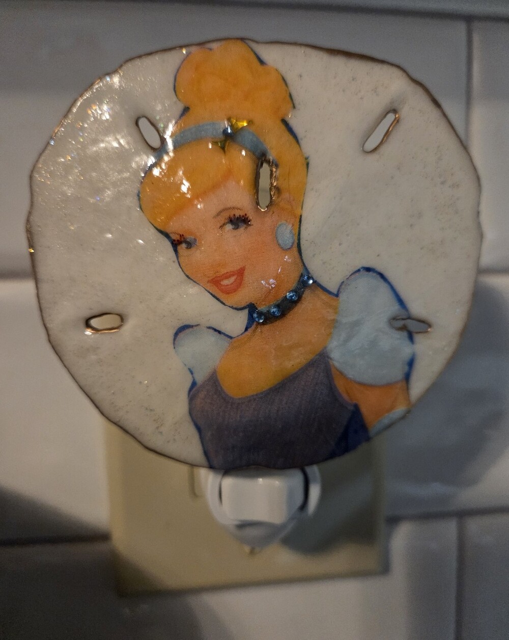 SOLD Handcrafted Sand Dollar Nite Light Cinderella Design